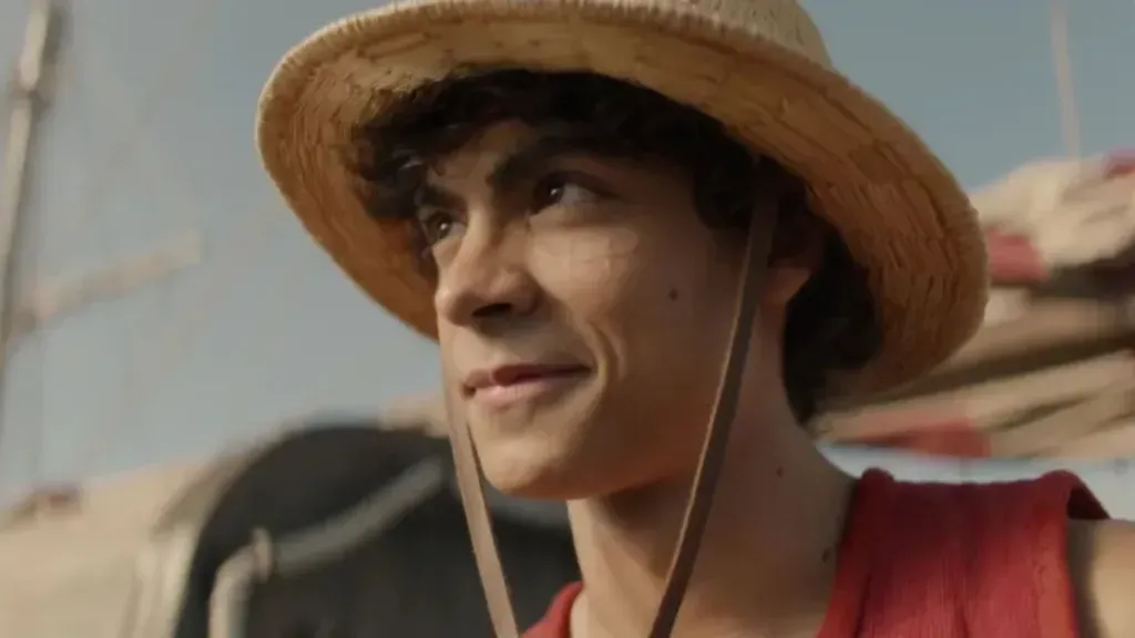Luffy, protagonista da série live-action de One Piece na Netflix.