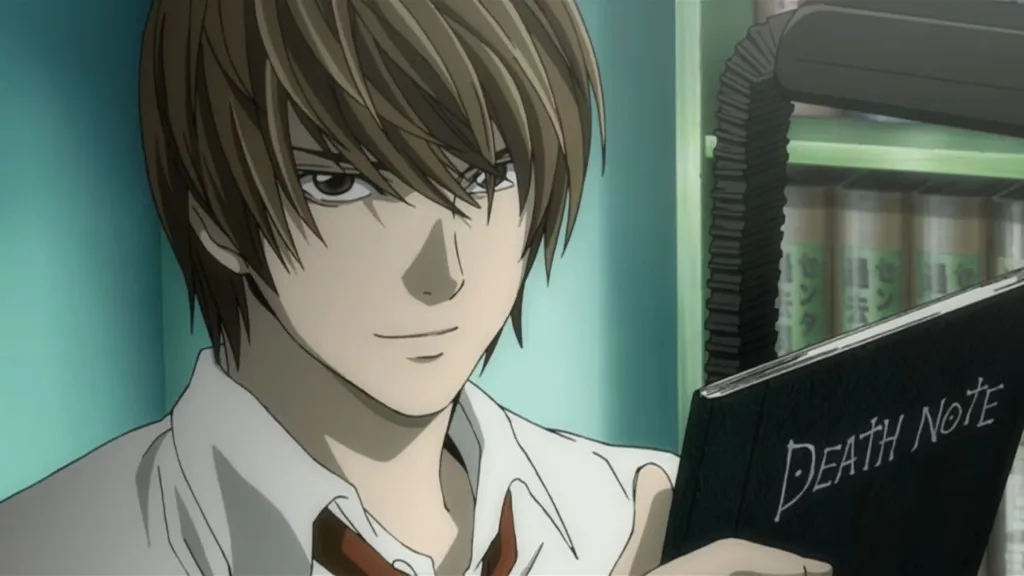 Light Yagami segurando o Death Note